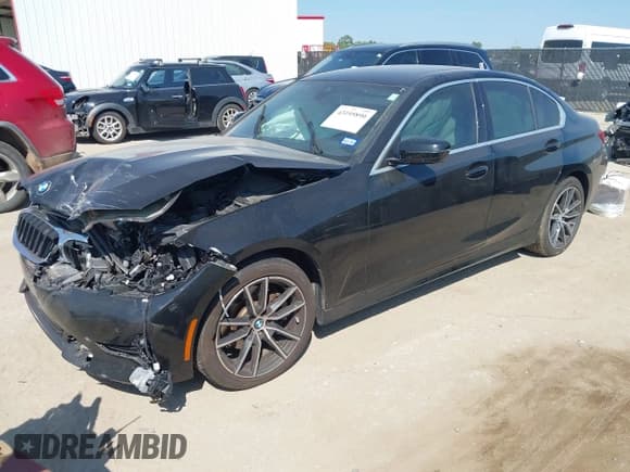 ✅ 2020 BMW 3 Series 330i • VIN: 3MW5R1J04L8B05664 • Lot: 43195890. Wystawiony na IAAI z przebiegiem 93 851 mil. Bezpłatny archiwum sprzedaży aukcyjnych z USA i szczegółowy raport historii pojazdu na DreamBid. Zdjęcie 17.