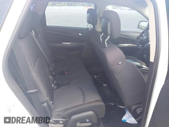 ✅ 2014 Dodge Journey SE • VIN: 3C4PDCAB5ET164035 • Lot: 42545740. Listed on IAAI with 268,075 mi. Free auction sales archive from the USA and detailed vehicle history report at DreamBid. Image 8.
