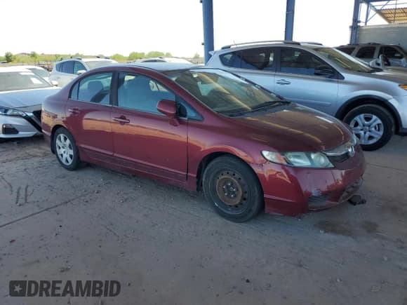 ✅ 2010 Honda Civic LX • VIN: 19XFA1F52AE078630 • Lot: 66762385. Wystawiony na Copart z przebiegiem 142 918 mil. Bezpłatny archiwum sprzedaży aukcyjnych z USA i szczegółowy raport historii pojazdu na DreamBid. Zdjęcie 4.