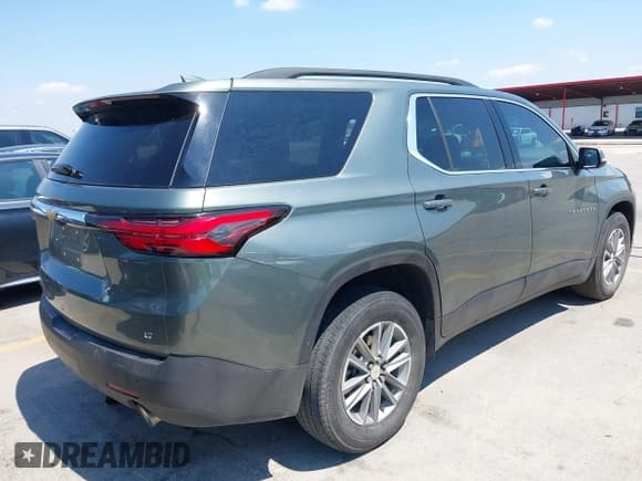 ✅ 2022 Chevrolet Traverse LT Cloth • VIN: 1GNERGKW0NJ149054 • Lot: 43058528. Listed on IAAI with 43,751 mi. Free auction sales archive from the USA and detailed vehicle history report at DreamBid. Image 4.
