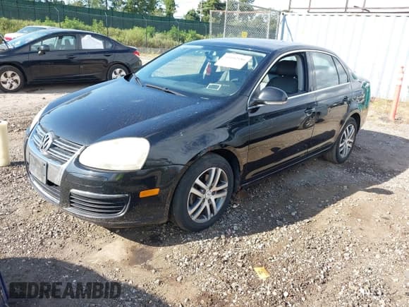 ✅ 2006 Volkswagen Jetta 2.5L • VIN: 3VWRG71K86M658227 • Лот: 43102186. Опубликован ранее на IAAI с пробегом 175 406 миль. Бесплатный доступ к архиву аукционных продаж из США и подробный отчёт об истории автомобиля на DreamBid. Изображение 2.