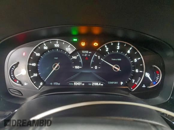 ✅ 2018 BMW 5 Series 530i xDrive • VIN: WBAJA7C58JWA73357 • Лот: 95012815. Опубликован ранее на Copart с пробегом 82 431 миль. Бесплатный доступ к архиву аукционных продаж из США и подробный отчёт об истории автомобиля на DreamBid. Изображение 9.