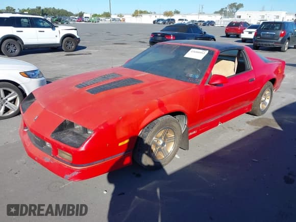 ✅ 1989 Chevrolet Camaro • VIN: 1G1FP21F9KL132317 • Лот: 43680953. Опубликован ранее на IAAI с пробегом 16 301 миль. Бесплатный доступ к архиву аукционных продаж из США и подробный отчёт об истории автомобиля на DreamBid. Изображение 2.