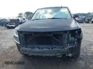 ✅ 2015 Chevrolet Suburban LT • VIN: 1GNSCJKC1FR591934 • Lot: 42403284. Wystawiony na IAAI z przebiegiem 299 882 mil. Bezpłatny archiwum sprzedaży aukcyjnych z USA i szczegółowy raport historii pojazdu na DreamBid. Zdjęcie 13.