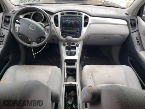 2006 Toyota Highlander с VIN JTEGD21A560144802, выставлен на аукционе Copart как лот 69625165 с пробегом 200 921 миль миль и Списание • Salvage title. История ставок и продаж доступна на DreamBid. Изображение 8.