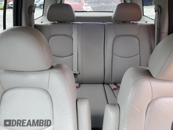 ✅ 2008 Chevrolet HHR LT • VIN: 3GNCA53P68S703646 • Lot: 85536234. Listed on Copart with 117,831 mi. Free auction sales archive from the USA and detailed vehicle history report at DreamBid. Image 10.