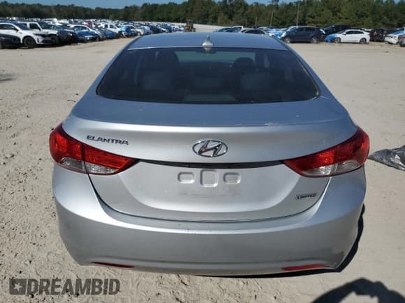 ✅ 2013 Hyundai Elantra Limited • VIN: 5NPDH4AE2DH280525 • Lot: 91038965. Listed on Copart with 72,542 mi. Free auction sales archive from the USA and detailed vehicle history report at DreamBid. Image 6.