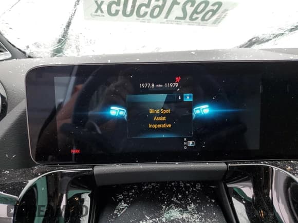 ✅ 2022 Mercedes-Benz GLA 250 • VIN: W1N4N4HB9NJ320475 • Lot: 69216505. Listed on Copart with 11,979 mi. Free auction sales archive from the USA and detailed vehicle history report at DreamBid. Image 9.