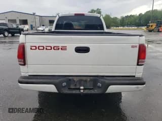 ✅ 1998 Dodge Dakota SLT • VIN: 1B7GL22X6WS693570 • Lot: 52000825. Wystawiony na Copart z przebiegiem 125 985 mil. Bezpłatny archiwum sprzedaży aukcyjnych z USA i szczegółowy raport historii pojazdu na DreamBid. Zdjęcie 6.