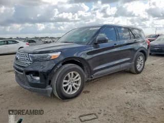 ✅ 2021 Ford Explorer • VIN: 1FMSK7BH1MGA23648 • Lot: 93112995. Wystawiony na Copart z przebiegiem 126 617 mil. Bezpłatny archiwum sprzedaży aukcyjnych z USA i szczegółowy raport historii pojazdu na DreamBid. Zdjęcie 1.
