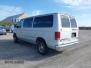 ✅ 2012 Ford Econoline Passenger XL • VIN: 1FBNE3BL5CDB33676 • Lot: 40849233. Wystawiony na IAAI z przebiegiem Nie podano. Bezpłatny archiwum sprzedaży aukcyjnych z USA i szczegółowy raport historii pojazdu na DreamBid. Zdjęcie 3.