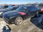 ✅ 2010 Dodge Challenger R/T Classic • VIN: 2B3CJ5DT9AH111155 • Lot: 42625685. Wystawiony na Copart z przebiegiem 189 688 mil. Bezpłatny archiwum sprzedaży aukcyjnych z USA i szczegółowy raport historii pojazdu na DreamBid. Zdjęcie 1.