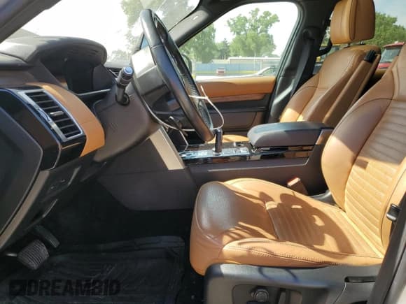 ✅ 2018 Land Rover Discovery HSE Luxury • VIN: SALRT2RK5JA052873 • Lot: 62476105. Wystawiony na Copart z przebiegiem 93 859 mil. Bezpłatny archiwum sprzedaży aukcyjnych z USA i szczegółowy raport historii pojazdu na DreamBid. Zdjęcie 7.