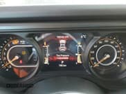 ✅ 2024 Jeep Wrangler Rubicon • VIN: 1C4PJXFG2RW275534 • Lot: 48775095. Wystawiony na Copart z przebiegiem 705 mil. Bezpłatny archiwum sprzedaży aukcyjnych z USA i szczegółowy raport historii pojazdu na DreamBid. Zdjęcie 9.