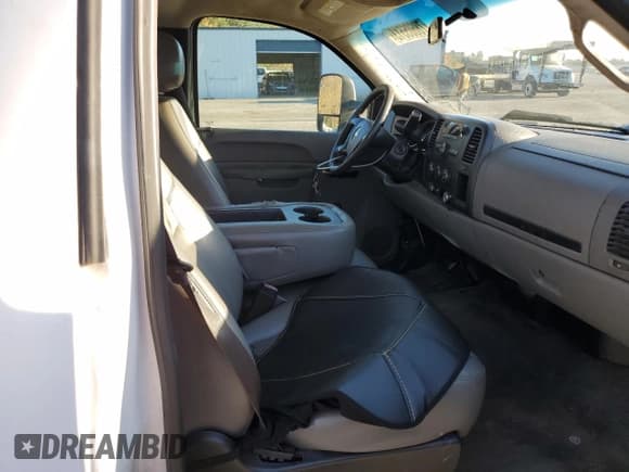 ✅ 2014 Chevrolet Silverado 2500HD Work Truck • VIN: 1GB0CVCG7EF163198 • Lot: 60953344. Listed on Copart with 239,433 mi. Free auction sales archive from the USA and detailed vehicle history report at DreamBid. Image 10.