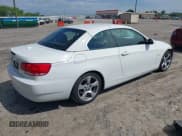 ✅ 2009 BMW 3 Series 328i • VIN: WBAWL13529PX26345 • Лот: 42222011. Опубликован ранее на IAAI с пробегом 99 122 миль. Бесплатный доступ к архиву аукционных продаж из США и подробный отчёт об истории автомобиля на DreamBid. Изображение 4.