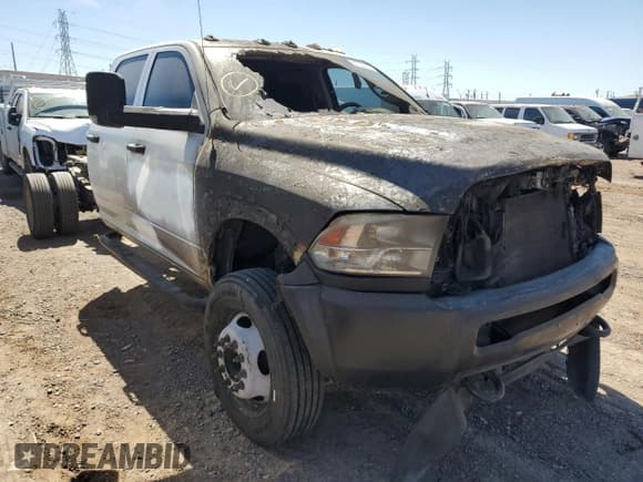 ✅ 2018 Ram 5500 Tradesman • VIN: 3C7WRMFL6JG244048 • Lot: 52756815. Wystawiony na Copart z przebiegiem Nie podano. Bezpłatny archiwum sprzedaży aukcyjnych z USA i szczegółowy raport historii pojazdu na DreamBid. Zdjęcie 4.