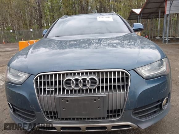 ✅ 2015 Audi allroad A4 Premium Plus • VIN: WA1UFAFL1FA052631 • Лот: 42027600. Опубликован ранее на IAAI с пробегом 101 901 миль. Бесплатный доступ к архиву аукционных продаж из США и подробный отчёт об истории автомобиля на DreamBid. Изображение 12.