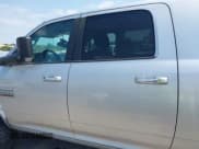 ✅ 2015 Ram 2500 SLT • VIN: 3C6UR5ML9FG611388 • Lot: 42045503. Wystawiony na IAAI z przebiegiem 164 547 mil. Bezpłatny archiwum sprzedaży aukcyjnych z USA i szczegółowy raport historii pojazdu na DreamBid. Zdjęcie 15.