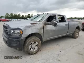 ✅ 2024 Ram 2500 Tradesman • VIN: 3C6UR5HJ2RG190059 • Lot: 64948825. Wystawiony na Copart z przebiegiem 25 822 mil. Bezpłatny archiwum sprzedaży aukcyjnych z USA i szczegółowy raport historii pojazdu na DreamBid. Zdjęcie 1.