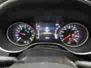 2020 Jeep Compass Latitude с VIN 3C4NJDBB3LT229336, выставлен на аукционе IAAI как лот 41568382 с пробегом 49 649 миль миль и . История ставок и продаж доступна на DreamBid. Изображение 7.