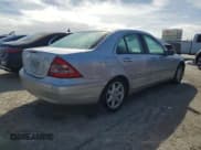 ✅ 2004 Mercedes-Benz C 320 • VIN: WDBRF84J14F547660 • Лот: 75061074. Опубликован ранее на Copart с пробегом 477 миль. Бесплатный доступ к архиву аукционных продаж из США и подробный отчёт об истории автомобиля на DreamBid. Изображение 3.