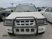 ✅ 2002 Isuzu Rodeo S • VIN: 4S2DM58W324327147 • Lot: 75194104. Wystawiony na Copart z przebiegiem Nie podano. Bezpłatny archiwum sprzedaży aukcyjnych z USA i szczegółowy raport historii pojazdu na DreamBid. Zdjęcie 5.