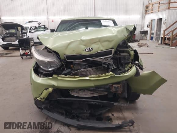 ✅ 2015 Kia Soul • VIN: KNDJN2A2XF7780008 • Lot: 43657028. Wystawiony na IAAI z przebiegiem 158 611 mil. Bezpłatny archiwum sprzedaży aukcyjnych z USA i szczegółowy raport historii pojazdu na DreamBid. Zdjęcie 12.