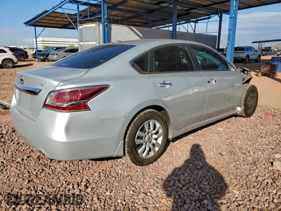✅ 2015 Nissan Altima 2.5 • VIN: 1N4AL3AP4FN337748 • Lot: 93451465. Listed on Copart with 133,726 mi. Free auction sales archive from the USA and detailed vehicle history report at DreamBid. Image 3.