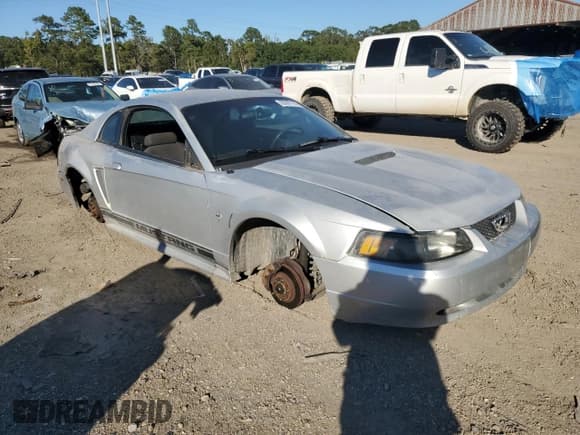 ✅ 2000 Ford Mustang • VIN: 1FAFP404XYF242275 • Lot: 90287115. Listed on Copart with Not provided. Free auction sales archive from the USA and detailed vehicle history report at DreamBid. Image 4.