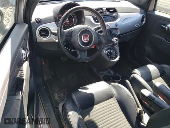✅ 2015 FIAT 500 Sport • VIN: 3C3CFFBR5FT648380 • Lot: 49024585. Listed on Copart with 121,943 mi. Free auction sales archive from the USA and detailed vehicle history report at DreamBid. Image 8.