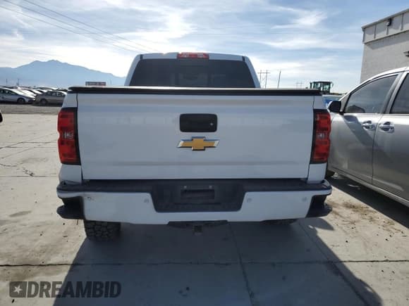 ✅ 2018 Chevrolet Silverado 1500 LT • VIN: 3GCUKREC4JG175223 • Lot: 91443465. Wystawiony na Copart z przebiegiem 162 527 mil. Bezpłatny archiwum sprzedaży aukcyjnych z USA i szczegółowy raport historii pojazdu na DreamBid. Zdjęcie 6.