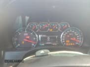 ✅ 2018 Chevrolet Silverado 1500 LT • VIN: 3GCPCREC5JG520186 • Lot: 93995705. Wystawiony na Copart z przebiegiem 123 439 mil. Bezpłatny archiwum sprzedaży aukcyjnych z USA i szczegółowy raport historii pojazdu na DreamBid. Zdjęcie 9.