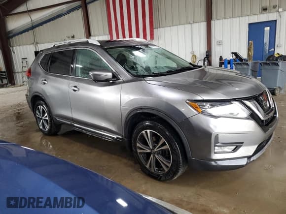 ✅ 2017 Nissan Rogue SL • VIN: 5N1AT2MV6HC827679 • Лот: 70283105. Опубликован ранее на Copart с пробегом 155 381 миль. Бесплатный доступ к архиву аукционных продаж из США и подробный отчёт об истории автомобиля на DreamBid. Изображение 4.