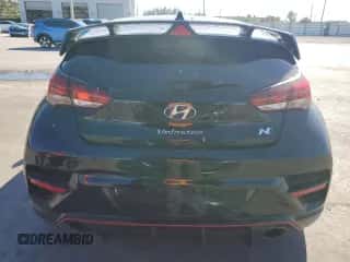 2020 Hyundai Veloster z VIN KMHT36AH8LU007802, wystawiony jako Copart lot #47702105 z przebiegiem 65 348 mil mil oraz Nie do naprawy • Non repairable. Historia ofert i sprzedaży dostępna na DreamBid. Obrazek 6.