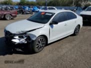 ✅ 2016 Volkswagen Jetta SE • VIN: 3VWD67AJXGM293510 • Lot: 72265854. Wystawiony na Copart z przebiegiem 104 708 mil. Bezpłatny archiwum sprzedaży aukcyjnych z USA i szczegółowy raport historii pojazdu na DreamBid. Zdjęcie 1.