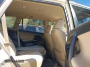 ✅ 2010 Toyota RAV4 • VIN: JTMBF4DV0AD023616 • Lot: 43211832. Wystawiony na IAAI z przebiegiem 130 211 mil. Bezpłatny archiwum sprzedaży aukcyjnych z USA i szczegółowy raport historii pojazdu na DreamBid. Zdjęcie 8.