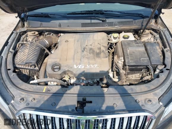 ✅ 2014 Buick LaCrosse Leather • VIN: 1G4GB5G39EF260192 • Lot: 42909643. Listed on IAAI with 151,072 mi. Free auction sales archive from the USA and detailed vehicle history report at DreamBid. Image 10.