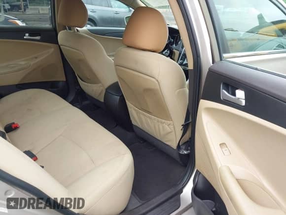 2011 Hyundai Sonata GLS z VIN 5NPEB4AC3BH158368, wystawiony jako IAAI lot #42354939 z przebiegiem 120 918 mil mil oraz . Historia ofert i sprzedaży dostępna na DreamBid. Obrazek 8.