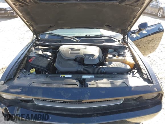 ✅ 2013 Dodge Challenger SXT • VIN: 2C3CDYAG0DH629128 • Lot: 41890327. Wystawiony na IAAI z przebiegiem Nie podano. Bezpłatny archiwum sprzedaży aukcyjnych z USA i szczegółowy raport historii pojazdu na DreamBid. Zdjęcie 10.