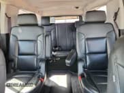 ✅ 2017 Chevrolet Suburban LT • VIN: 1GNSCHKC5HR282642 • Лот: 83931235. Опубликован ранее на Copart с пробегом 171 309 миль. Бесплатный доступ к архиву аукционных продаж из США и подробный отчёт об истории автомобиля на DreamBid. Изображение 10.