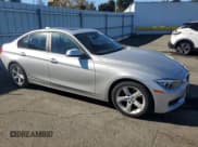 ✅ 2013 BMW 3 Series 328i • VIN: WBA3A5C51DF354463 • Лот: 90403715. Опубликован ранее на Copart с пробегом Не указан. Бесплатный доступ к архиву аукционных продаж из США и подробный отчёт об истории автомобиля на DreamBid. Изображение 4.