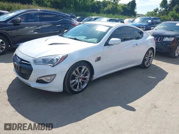 2015 Hyundai Genesis Coupe Ultimate with VIN KMHHU6KJXFU123222, listed as a IAAI auction lot 43086520 with 143,056 mi miles and . Bid and sale history available at DreamBid. Image 18.