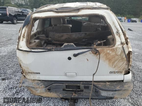 ✅ 2003 GMC Yukon • VIN: 1GKEC13723J158629 • Lot: 72040044. Listed on Copart with Not provided. Free auction sales archive from the USA and detailed vehicle history report at DreamBid. Image 6.