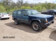 ✅ 1998 Jeep Cherokee Sport • VIN: 1J4FJ68S0WL269553 • Lot: 42207389. Listed on IAAI with 261,377 mi. Free auction sales archive from the USA and detailed vehicle history report at DreamBid. Image 1.