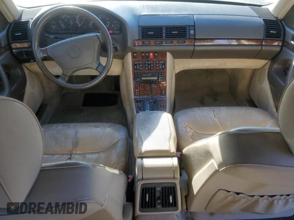 ✅ 1995 Mercedes-Benz S • VIN: WDBGA51E4SA202452 • Lot: 42133385. Listed on Copart with 165,561 mi. Free auction sales archive from the USA and detailed vehicle history report at DreamBid. Image 8.