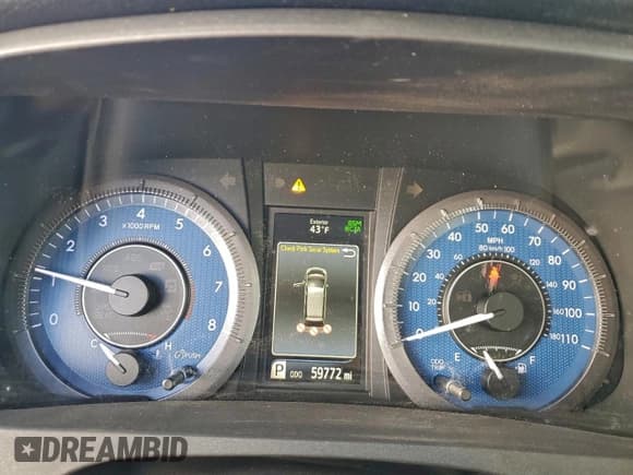 ✅ 2018 Toyota Sienna XLE • VIN: 5TDDZ3DC9JS209779 • Lot: 94101335. Listed on Copart with 59,772 mi. Free auction sales archive from the USA and detailed vehicle history report at DreamBid. Image 9.