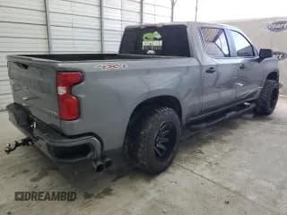 ✅ 2021 Chevrolet Silverado 1500 Custom • VIN: 1GCPYBEH3MZ149540 • Lot: 79775784. Wystawiony na Copart z przebiegiem 147 526 mil. Bezpłatny archiwum sprzedaży aukcyjnych z USA i szczegółowy raport historii pojazdu na DreamBid. Zdjęcie 3.