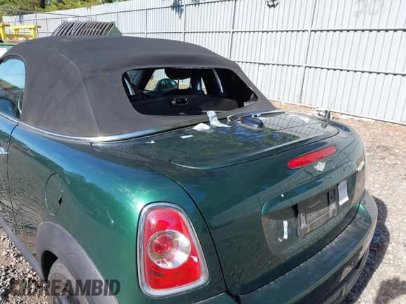 ✅ 2013 MINI Roadster S • VIN: WMWSY3C51DT565871 • Lot: 43398437. Listed on IAAI with 61,851 mi. Free auction sales archive from the USA and detailed vehicle history report at DreamBid. Image 6.