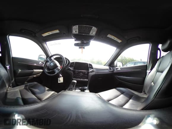 ✅ 2020 Jeep Grand Cherokee Limited X • VIN: 1C4RJFBG3LC233195 • Lot: 42492543. Listed on IAAI with 60,940 mi. Free auction sales archive from the USA and detailed vehicle history report at DreamBid. Image 18.